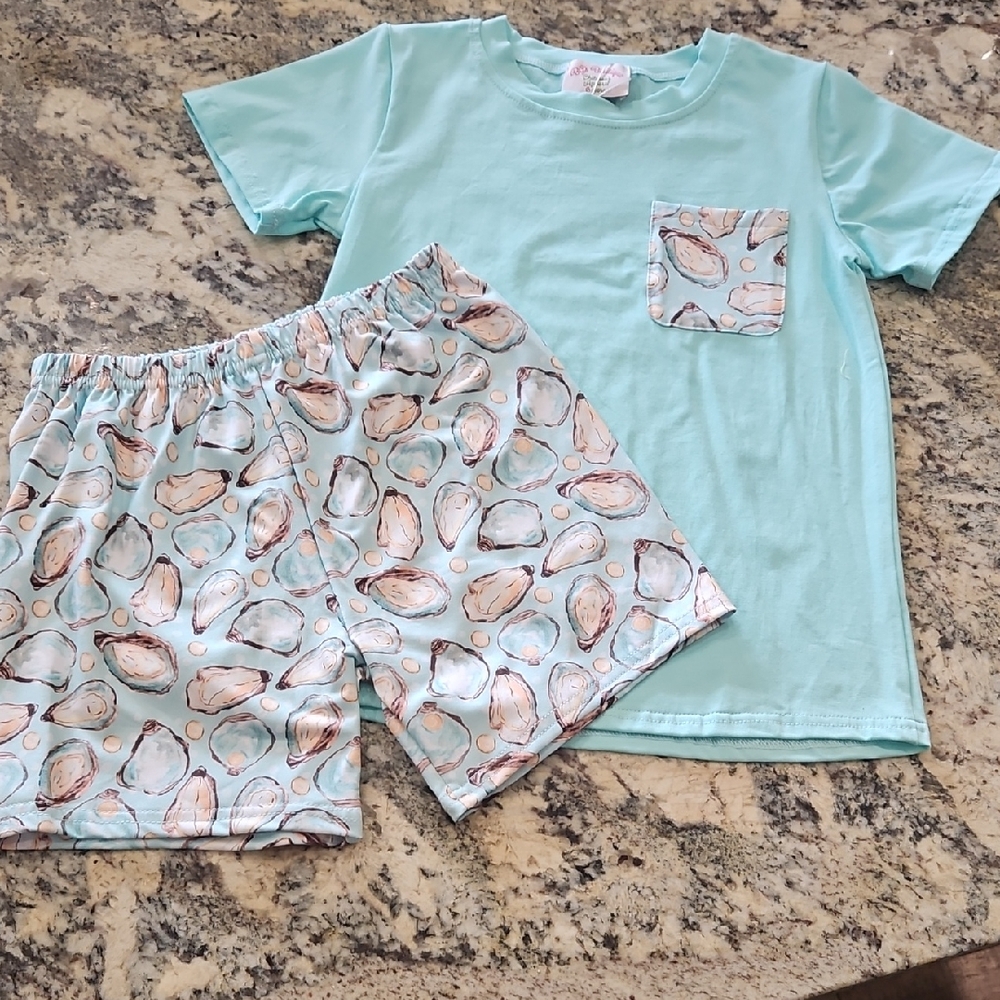 Boys Short Set With Oyster Print
